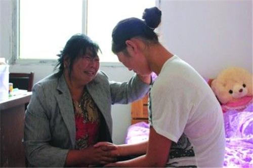 教師灌學(xué)生墮胎藥 三次侵犯女孩導(dǎo)致其懷孕