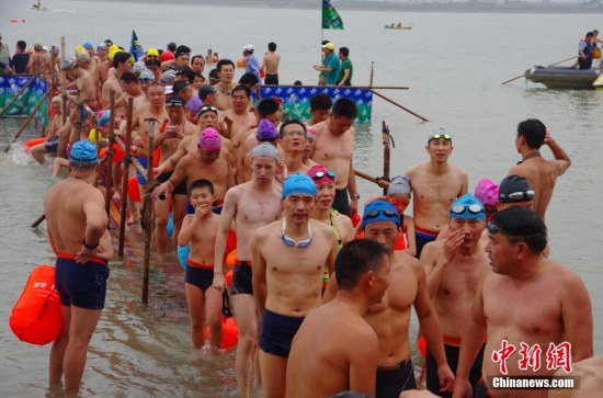 2014年橫渡錢塘江現(xiàn)場(chǎng)圖片