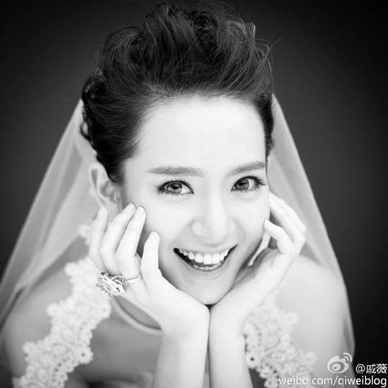 李承鉉戚薇結婚照