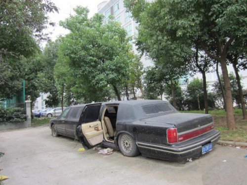 寧波加長(zhǎng)林肯車(chē)廢棄