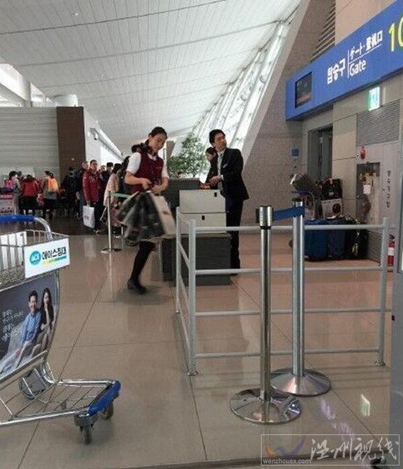 國航空姐購物致延誤登機