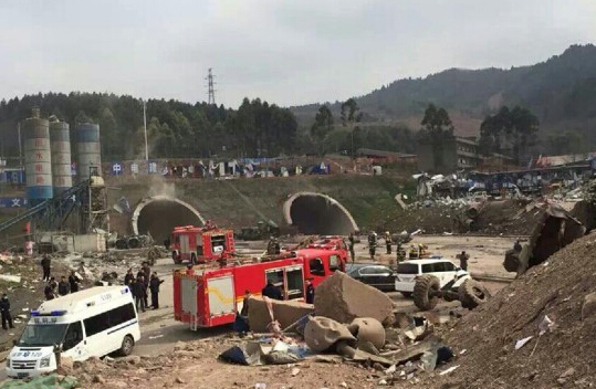 成都隧道爆炸現場