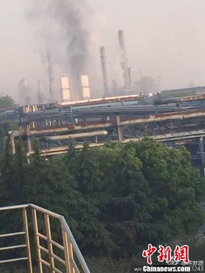 南京揚(yáng)子石化爆炸