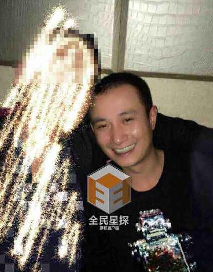 文章爆粗回應(yīng)鬧夜店