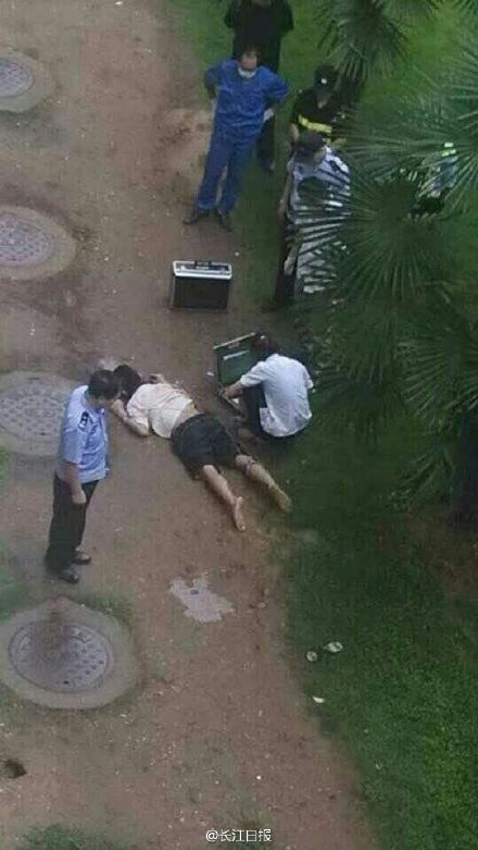 武大學生跳樓