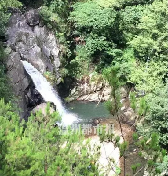 巖坦溺水事故