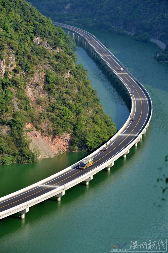 古昭公路被稱為中國最美麗的公路