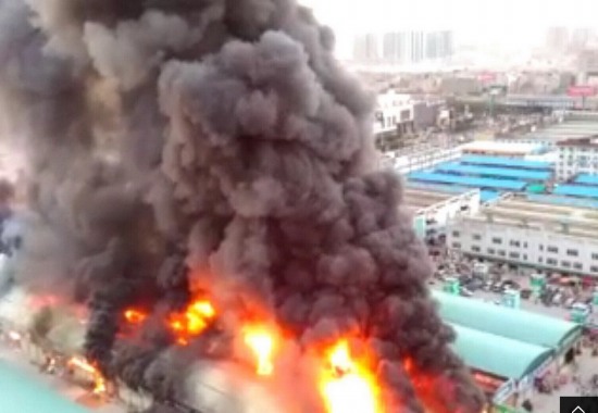 西安建材城火災
