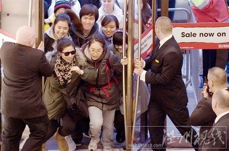 中國(guó)大叔到歐洲血拼