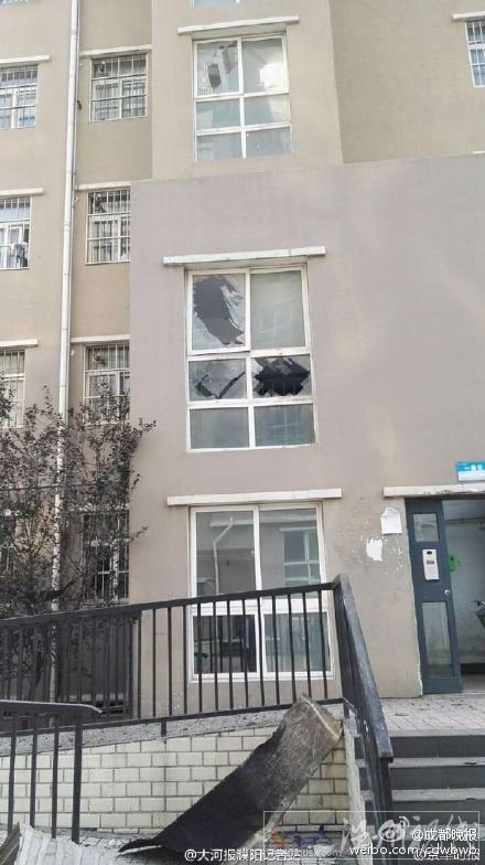學(xué)校的一位師傅當(dāng)場(chǎng)死亡