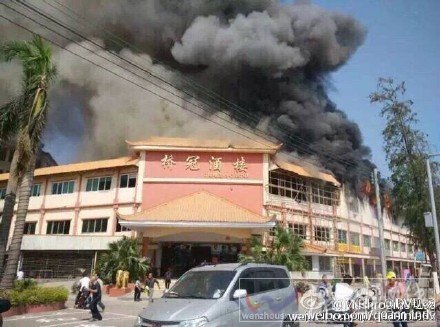 現(xiàn)場火勢已經(jīng)非常大