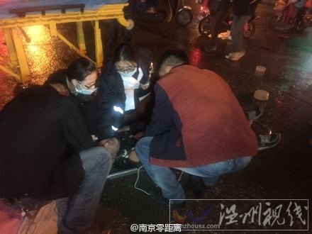 南京石楊路與雙麒路路口發(fā)生交通事故
