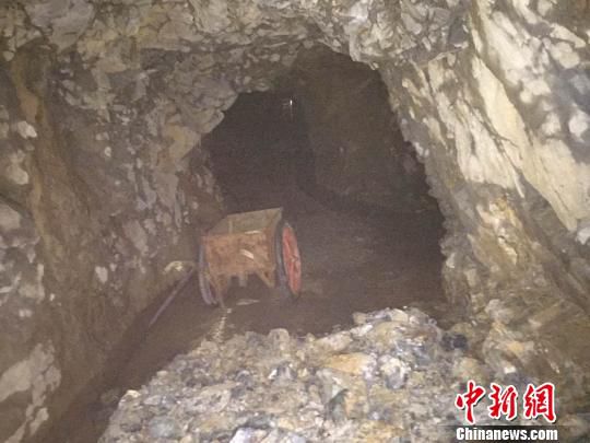 浙江義烏一礦洞坍塌兩人被困 1人死亡1人還在營救中