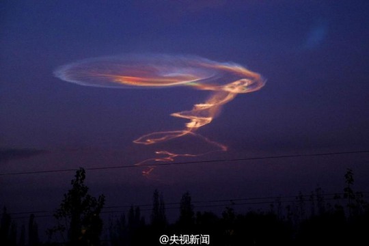 新疆天空現神奇天象