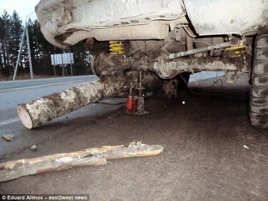 木頭車輪奔百公里