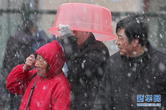 山東煙臺遇強降雪