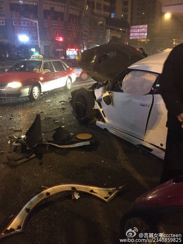 熊大直播出車禍