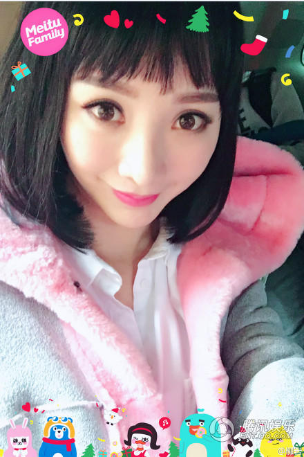 柳巖曬自拍