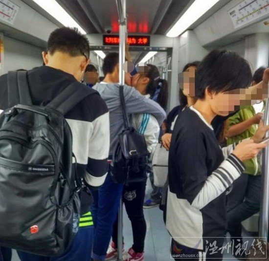 地鐵之吻震動(dòng)全國