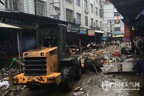 尼伯特臺風殘留云系影響 7月11日到12日福建暴雨