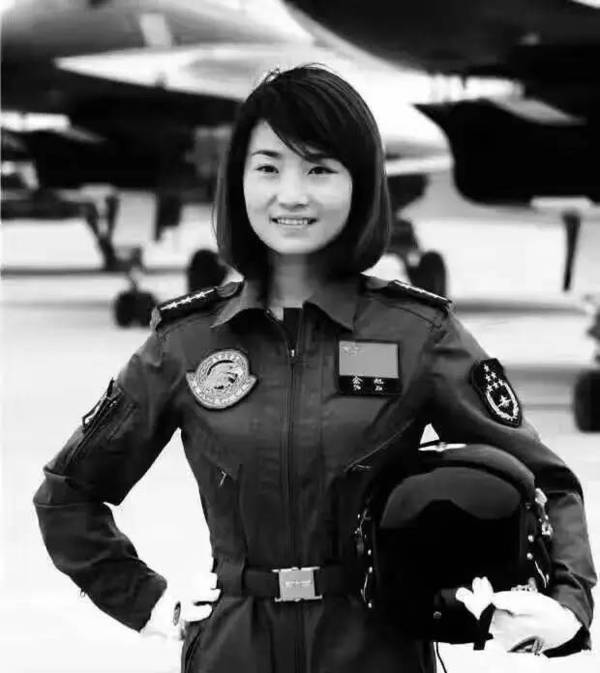 殲10女飛行員余旭犧牲