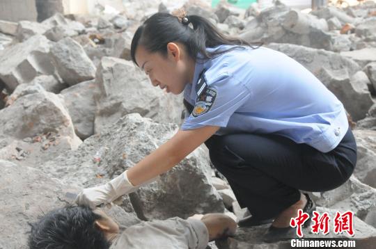 女法醫(yī)破死亡密碼 重慶女法醫(yī)黃立