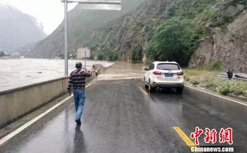 南北水火兩重天 北方高溫南方暴雨