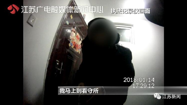 小偷連偷火腿34年