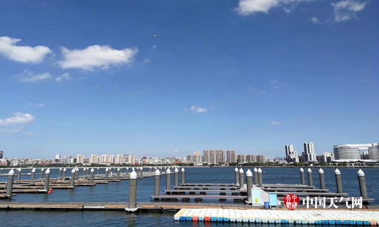 廈門臺風瑪莉亞來襲游艇回港避風