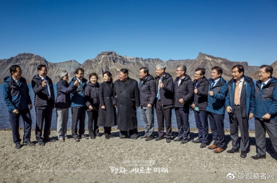 金正恩被提議比心