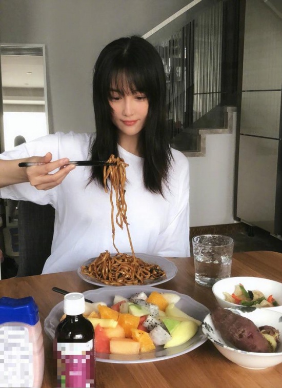 張馨予新發型
