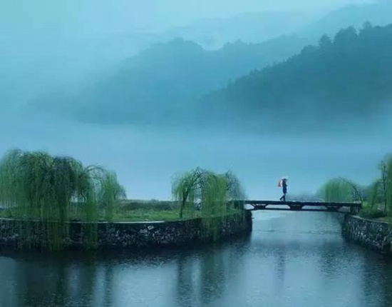 煙火人生當(dāng)如行云流水