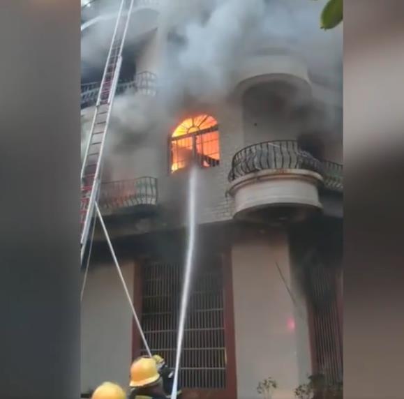火災事故現(xiàn)場圖片