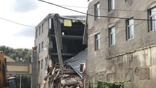 哈爾濱倉庫坍塌被困9人遇難