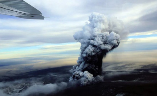 冰島將其最活躍火山格里姆斯沃特火山爆發(fā)發(fā)布橙色預(yù)警