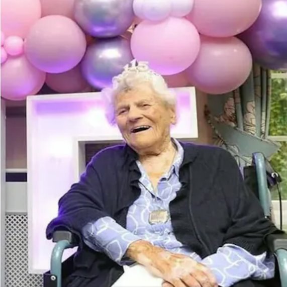 卡特勒姆慶祝了她的115歲生日，并收到了查理三世國王的賀信。