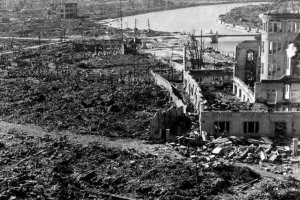 日本紀念廣島原子彈