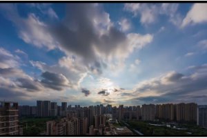 成都天空現超絕丁達爾效應