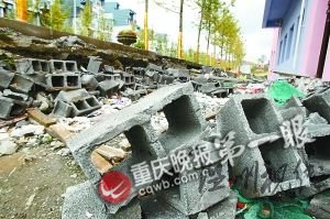 億萬富翁堵路圍毆交巡警續(xù)：自稱遭強(qiáng)拆傷面子